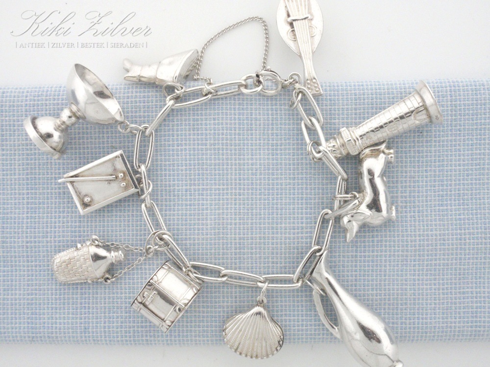 zin dinsdag Brein Oude Zilveren Bedelarmband Met 10 Grote Bedels - Kiki Zilver